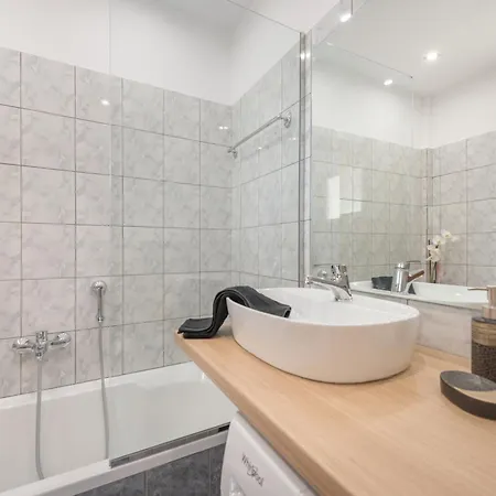 Apartament Margaritari *